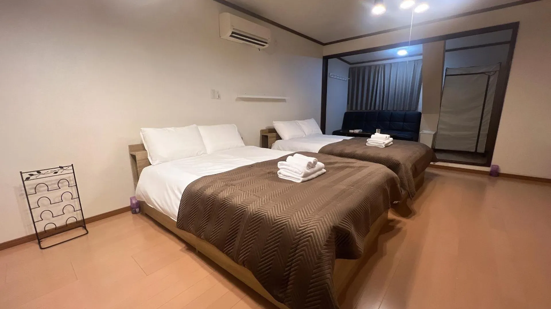 Reifa Dobutsuenmae No3 Apartment Osaka
